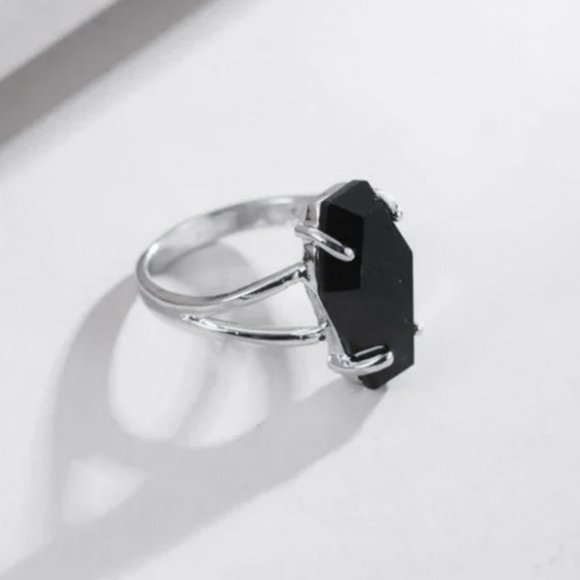 💚 2 for $20 💚 Romantic Gothic Black Coffin-Style Ring - Picture 2 of 5